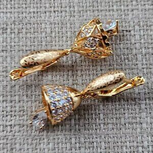 Women Fashion Earrings Gold Tone Fancy Ear Jewelry Earrings New